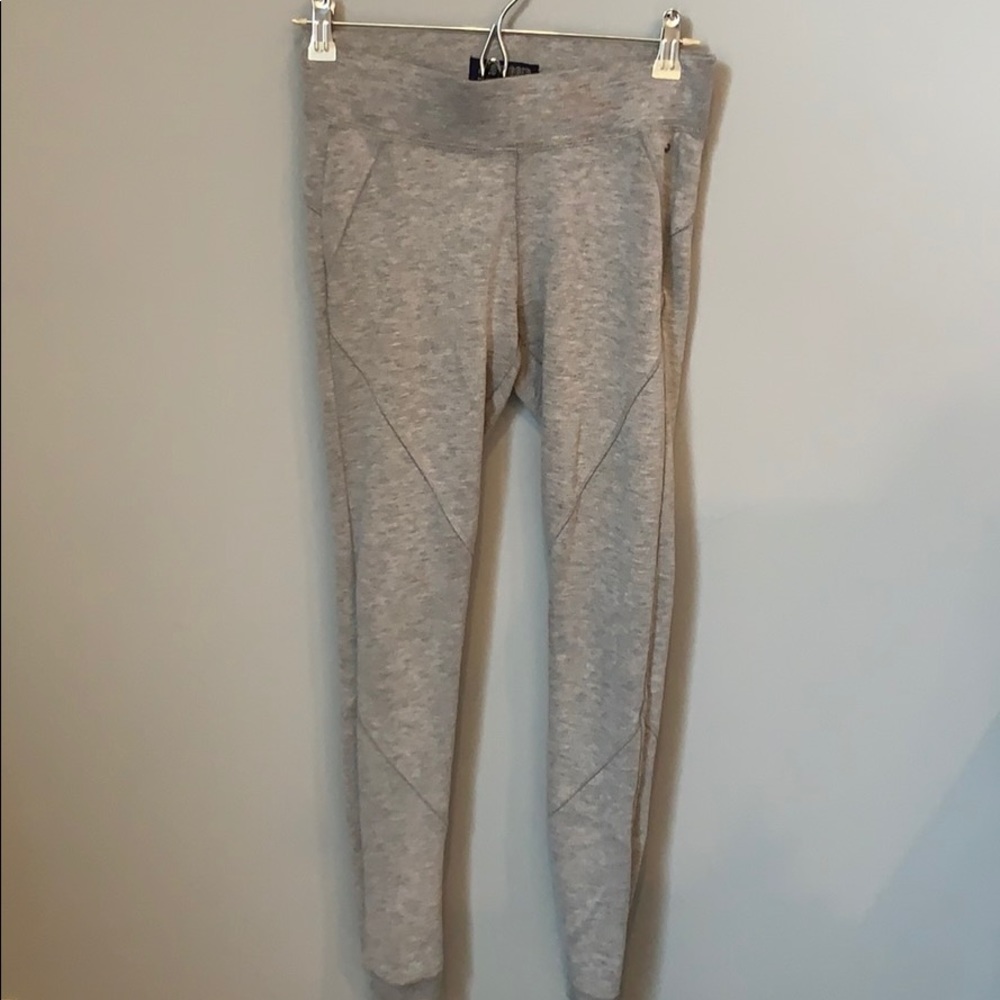 Aeo joggers 5/25$🦋